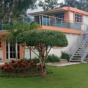 Lodge Club ámbar, Cacique